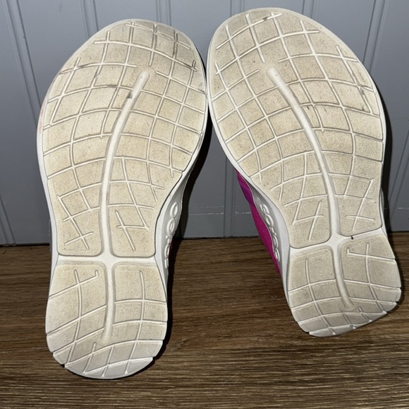 Oofos Pink Slip-On Shoes size 6 women’s EUC - Picture 6 of 6